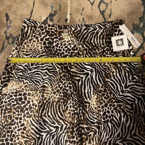 NWT Silky Animal Print (multiple animals) - Picture 5 of 5